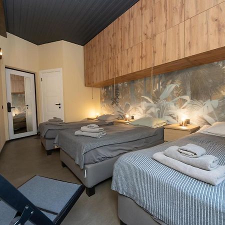 Apart Hotel On Zoloti Vorota Київ Екстер'єр фото