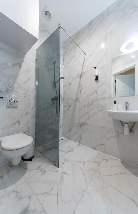 Apart Hotel On Zoloti Vorota Київ Екстер'єр фото