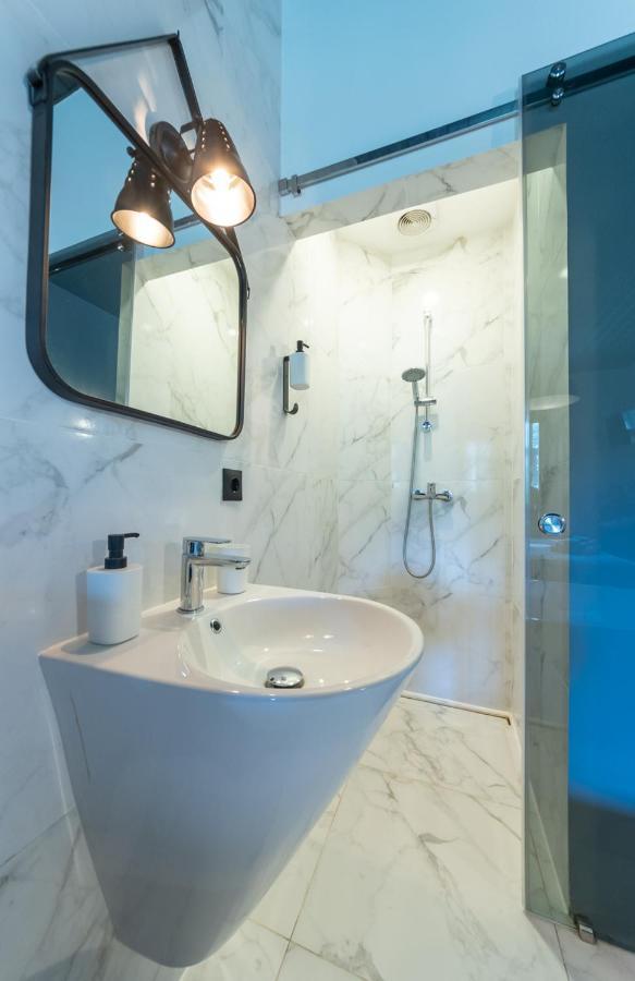 Apart Hotel On Zoloti Vorota Київ Екстер'єр фото