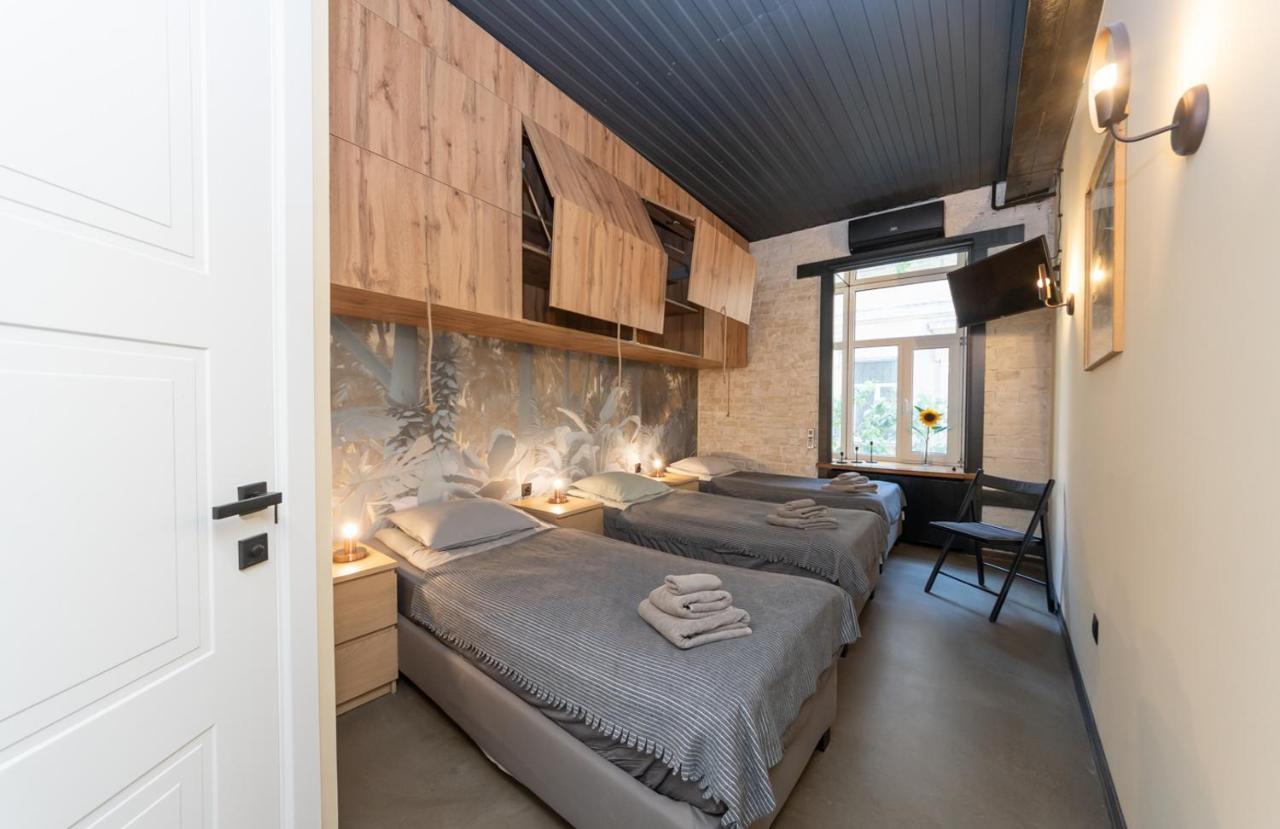 Apart Hotel On Zoloti Vorota Київ Екстер'єр фото